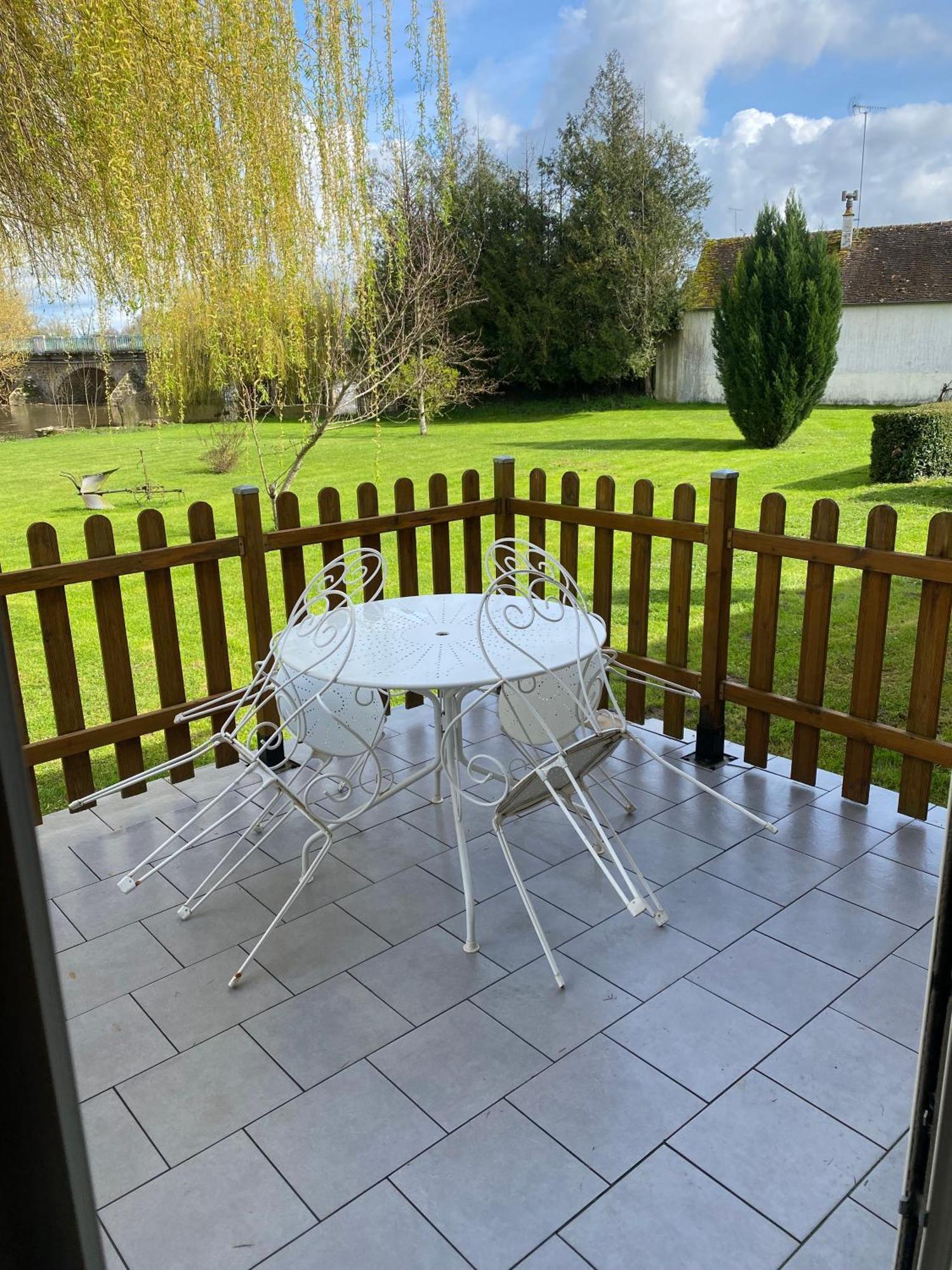 Bed and Breakfast Le Petitepinay Moitron-sur-Sarthe Esterno foto