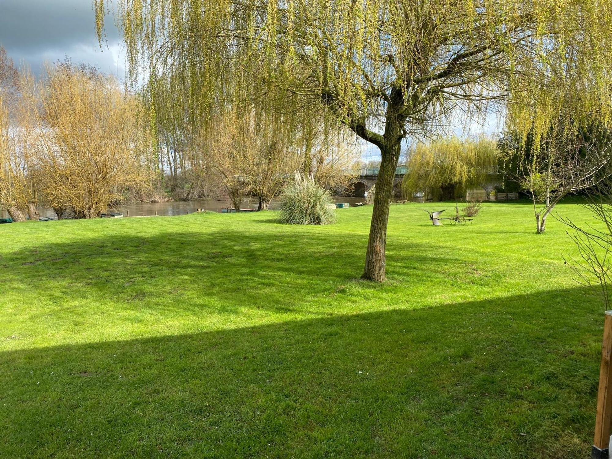 Bed and Breakfast Le Petitepinay Moitron-sur-Sarthe Esterno foto